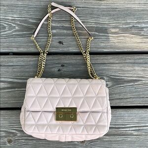 Michael Kors Pink and Gold Quilted Shoulder Bag leather, very nice 😊